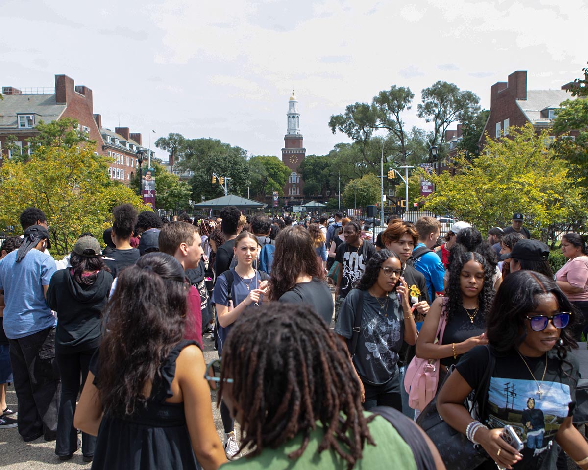 campus-students-1200x960_0009
