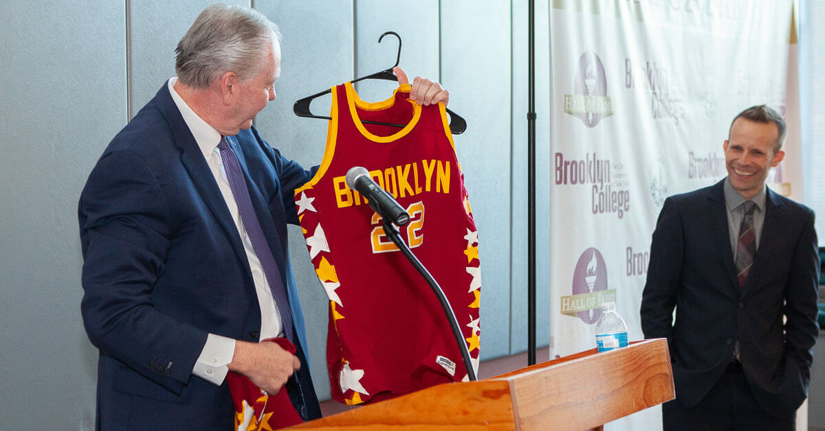 Historic 1982 Men’s Basketball Team Inducted Into Brooklyn College Athletic Hall of Fame