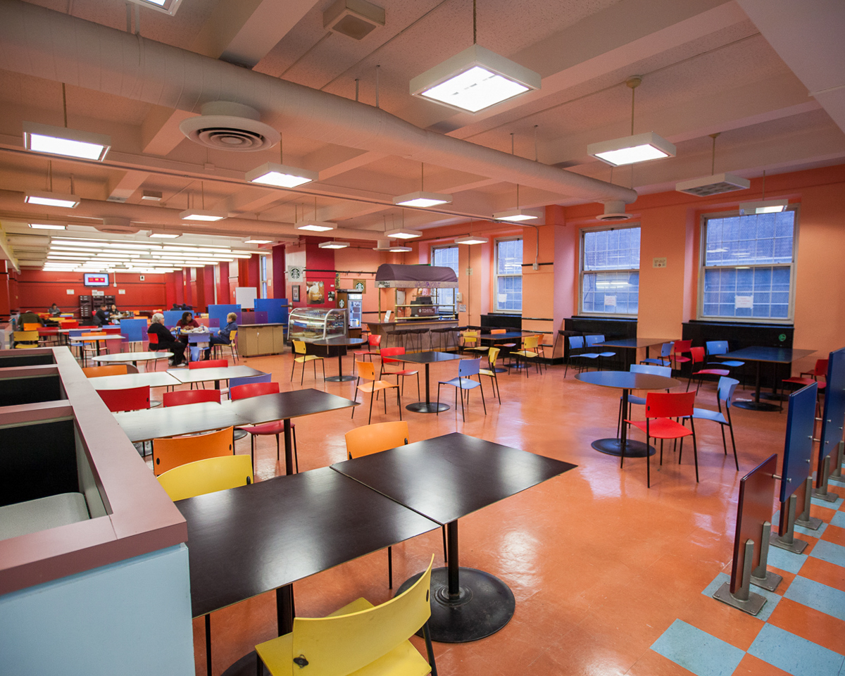 https://www.brooklyn.edu/wp-content/uploads/Space-Rental-Boylan-Hall-Cafeteria_9930_1200x960.jpg